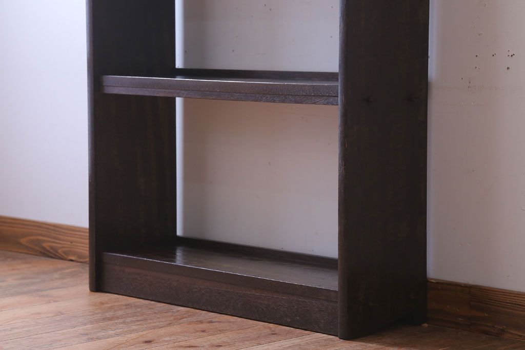 アンティーク家具　和製アンティーク　小振りでシンプルな古い木製の本棚