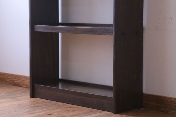 アンティーク家具　和製アンティーク　小振りでシンプルな古い木製の本棚