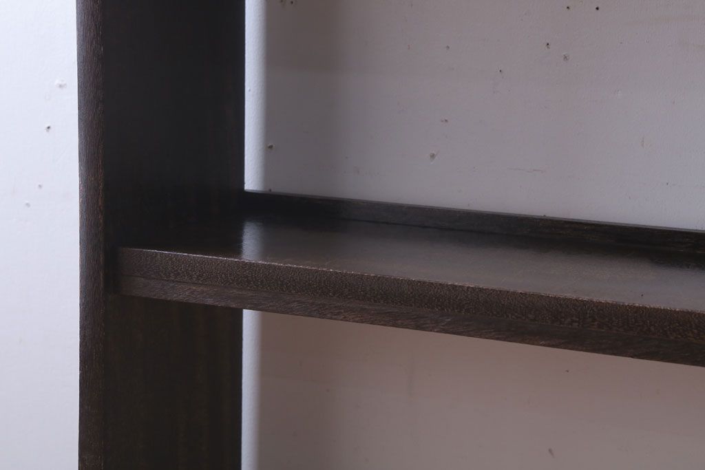 アンティーク家具　和製アンティーク　小振りでシンプルな古い木製の本棚