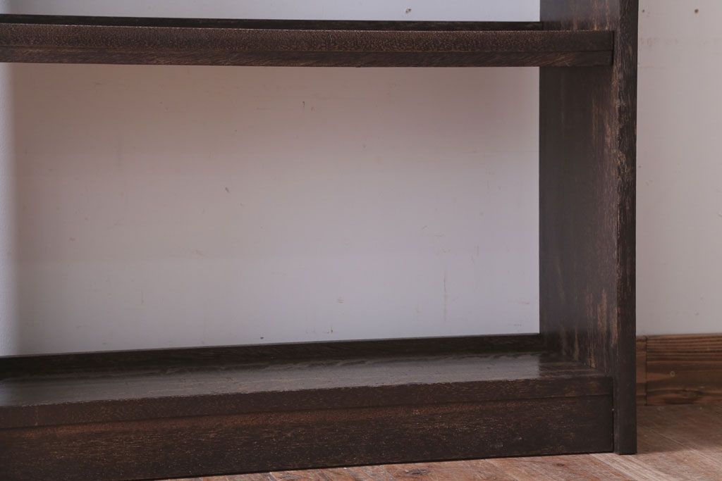 アンティーク家具　和製アンティーク　小振りでシンプルな古い木製の本棚