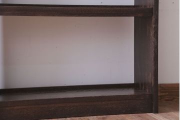 アンティーク家具　和製アンティーク　小振りでシンプルな古い木製の本棚