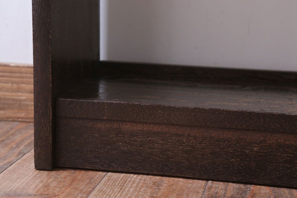 アンティーク家具　和製アンティーク　小振りでシンプルな古い木製の本棚