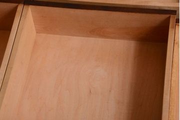 中古　北海道民芸家具　大きな食器棚(カップボード・キャビネット)