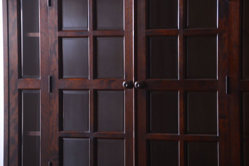 中古　北海道民芸家具　大きな食器棚(カップボード・キャビネット)