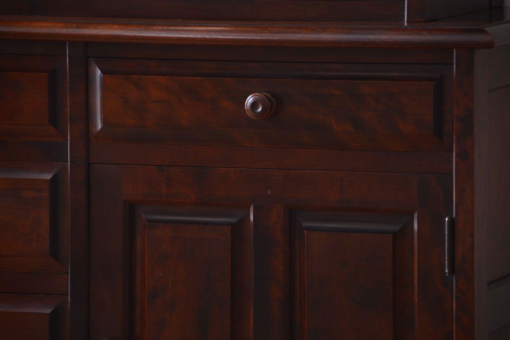 中古　北海道民芸家具　大きな食器棚(カップボード・キャビネット)