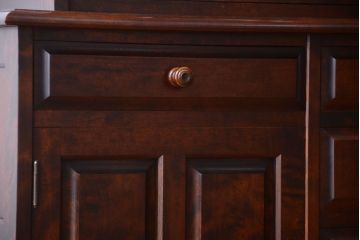 中古　北海道民芸家具　大きな食器棚(カップボード・キャビネット)