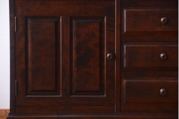 中古　北海道民芸家具　大きな食器棚(カップボード・キャビネット)