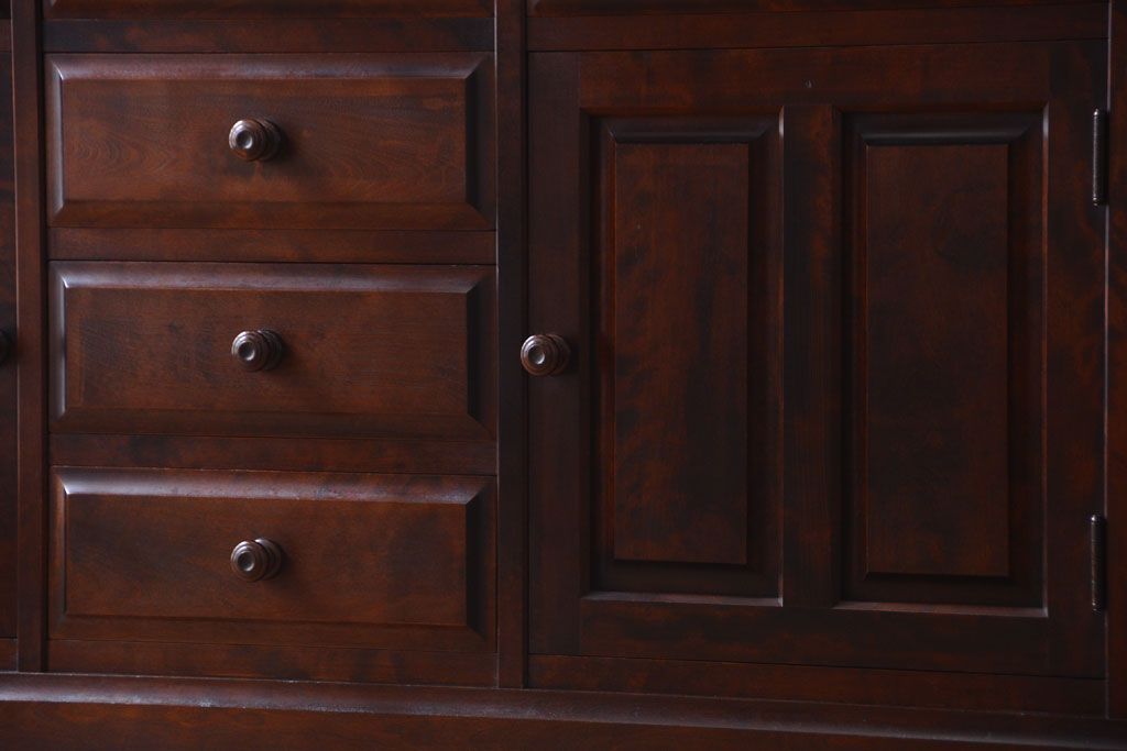 中古　北海道民芸家具　大きな食器棚(カップボード・キャビネット)