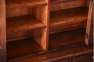 中古　北海道民芸家具　大きな食器棚(カップボード・キャビネット)