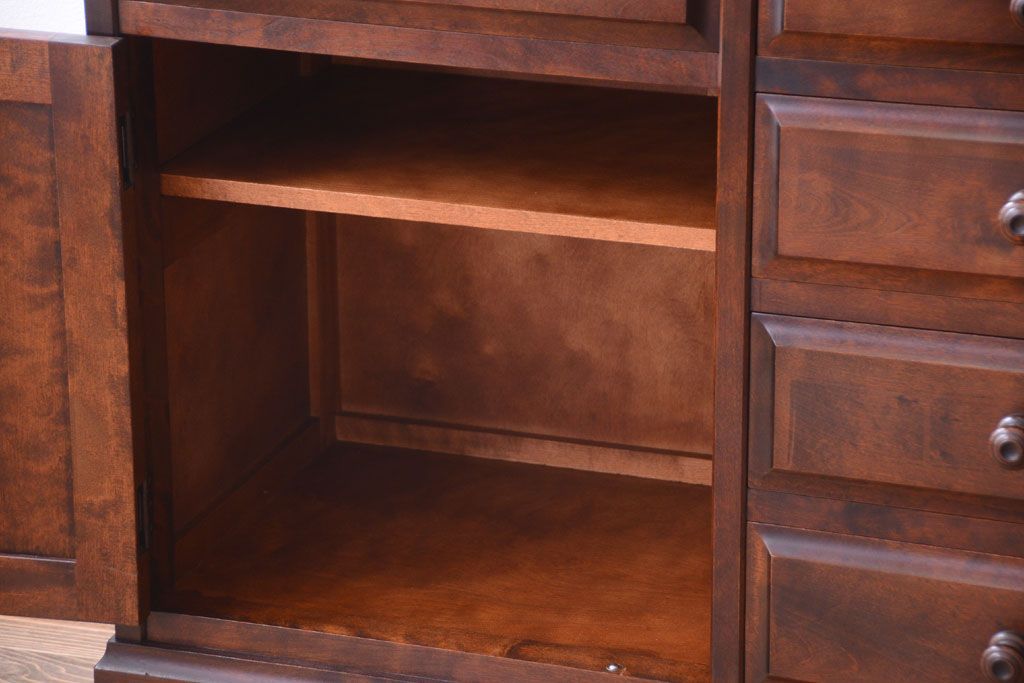 中古　北海道民芸家具　大きな食器棚(カップボード・キャビネット)