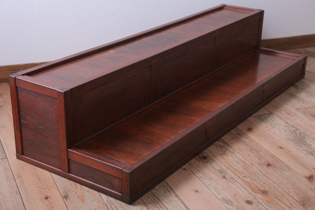 レトロ家具　昭和レトロ　古い木製の大型陳列台(陳列棚・飾り棚・飾り台)