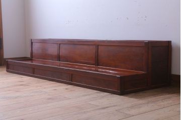 レトロ家具　昭和レトロ　古い木製の大型陳列台(陳列棚・飾り棚・飾り台)