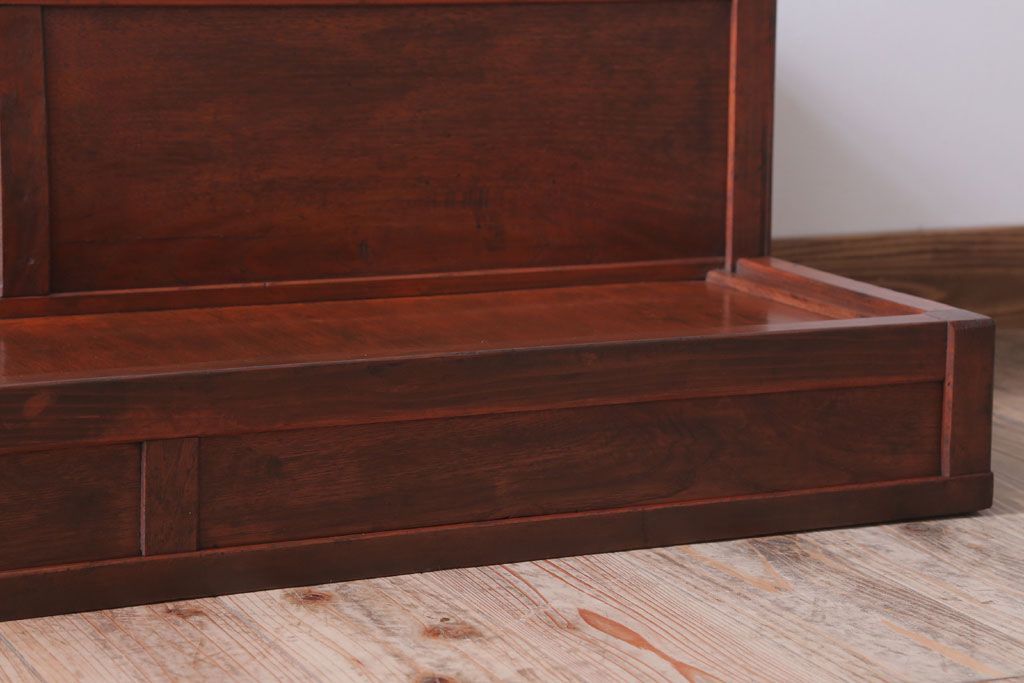 レトロ家具　昭和レトロ　古い木製の大型陳列台(陳列棚・飾り棚・飾り台)