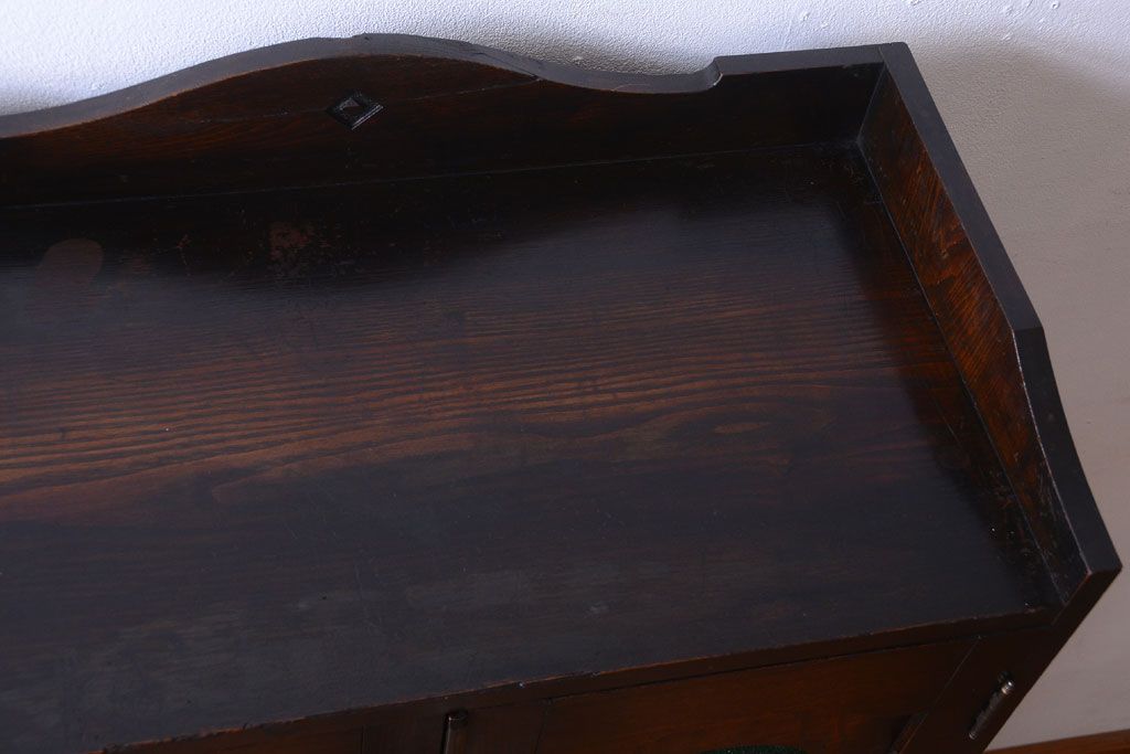 アンティーク家具　大正ロマン　色ガラス入り!変わり型本箱(ブックケース)