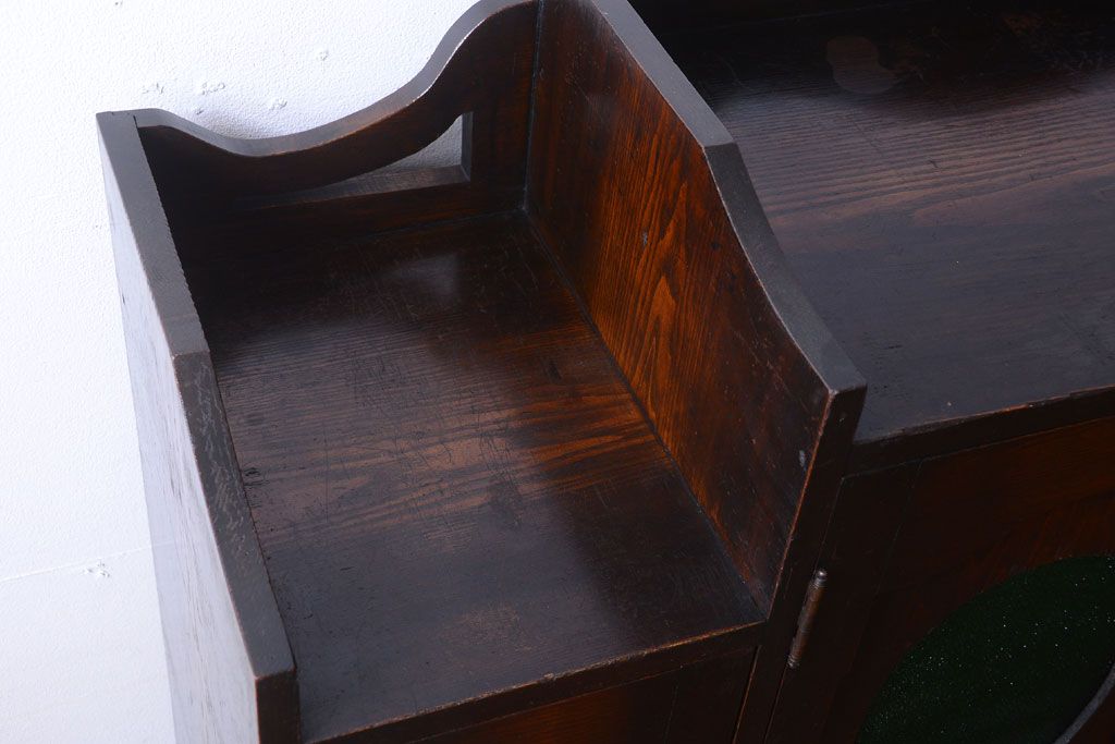 アンティーク家具　大正ロマン　色ガラス入り!変わり型本箱(ブックケース)