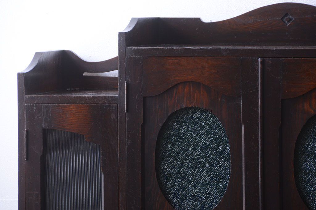 アンティーク家具　大正ロマン　色ガラス入り!変わり型本箱(ブックケース)