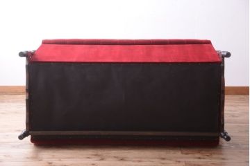 ヴィンテージ家具　ビンテージ　上品なデザイン!赤色布地の高級ソファ