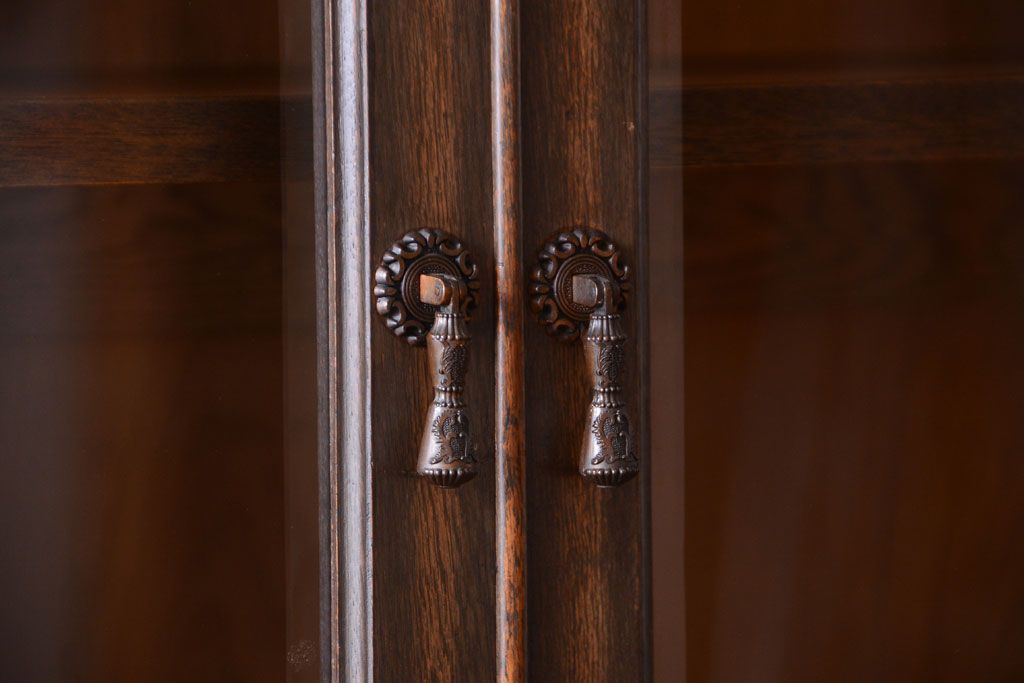 ビンテージ　神戸家具　優雅な重ねキャビネット(食器棚・収納棚)