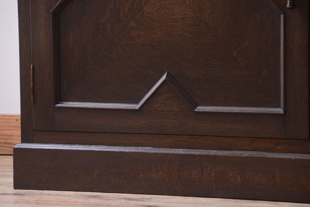 ビンテージ　神戸家具　優雅な重ねキャビネット(食器棚・収納棚)