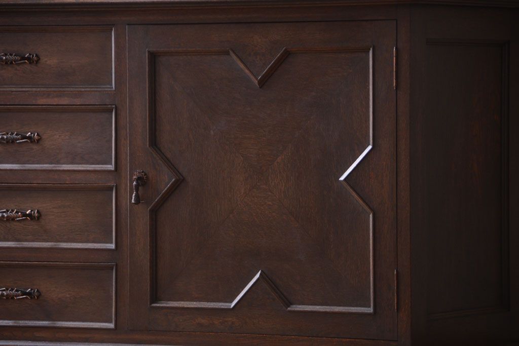 ビンテージ　神戸家具　優雅な重ねキャビネット(食器棚・収納棚)