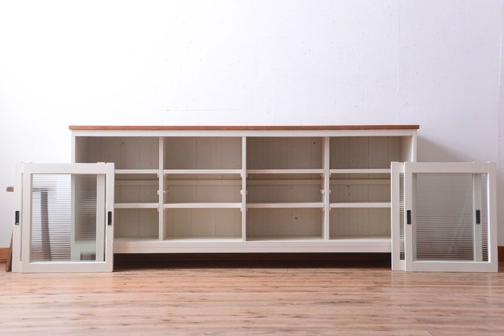 アンティーク家具　ペイント　モールガラス入り!4枚扉のカウンターテーブル