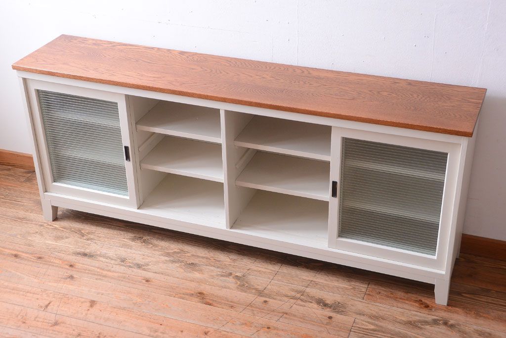 アンティーク家具　ペイント　モールガラス入り!4枚扉のカウンターテーブル