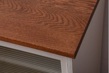 アンティーク家具　ペイント　モールガラス入り!4枚扉のカウンターテーブル