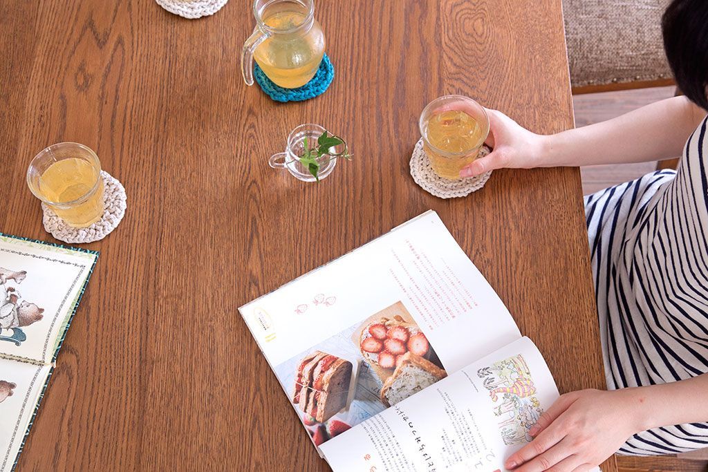 【N様ご成約分】アンティーク　古い木の大きなダイニングテーブル(作業台)