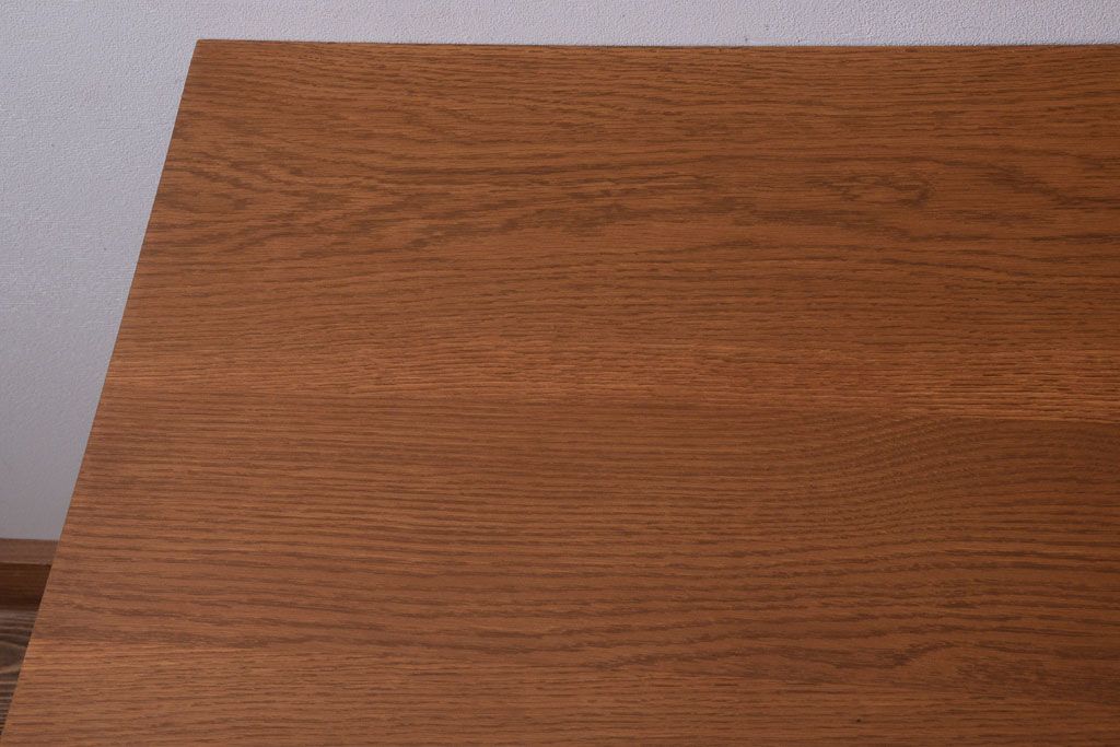 レトロ家具　昭和レトロ　ナラ材天板のアンティークダイニングテーブル