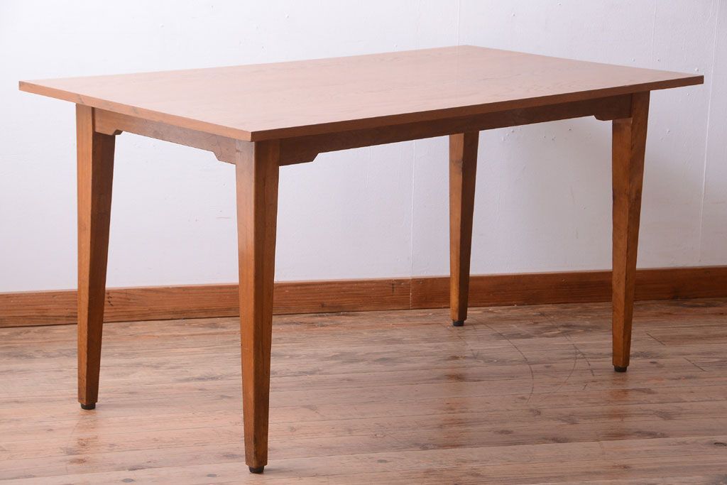 レトロ家具　昭和レトロ　ナラ材天板のアンティークダイニングテーブル