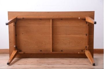 レトロ家具　昭和レトロ　ナラ材天板のアンティークダイニングテーブル