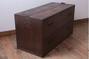 アンティーク家具　和製アンティーク　シンプルな古い木製の箪笥ローボード(衣装箪笥)