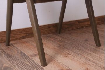 ヴィンテージ家具　ビンテージ　古い木のレトロなチェア(椅子)