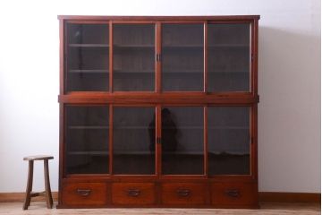 アンティーク家具　和製アンティーク　大正　4枚引き戸の檜材製重ね収納棚(戸棚)