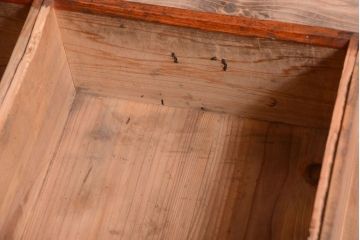 アンティーク家具　和製アンティーク　大正　4枚引き戸の檜材製重ね収納棚(戸棚)