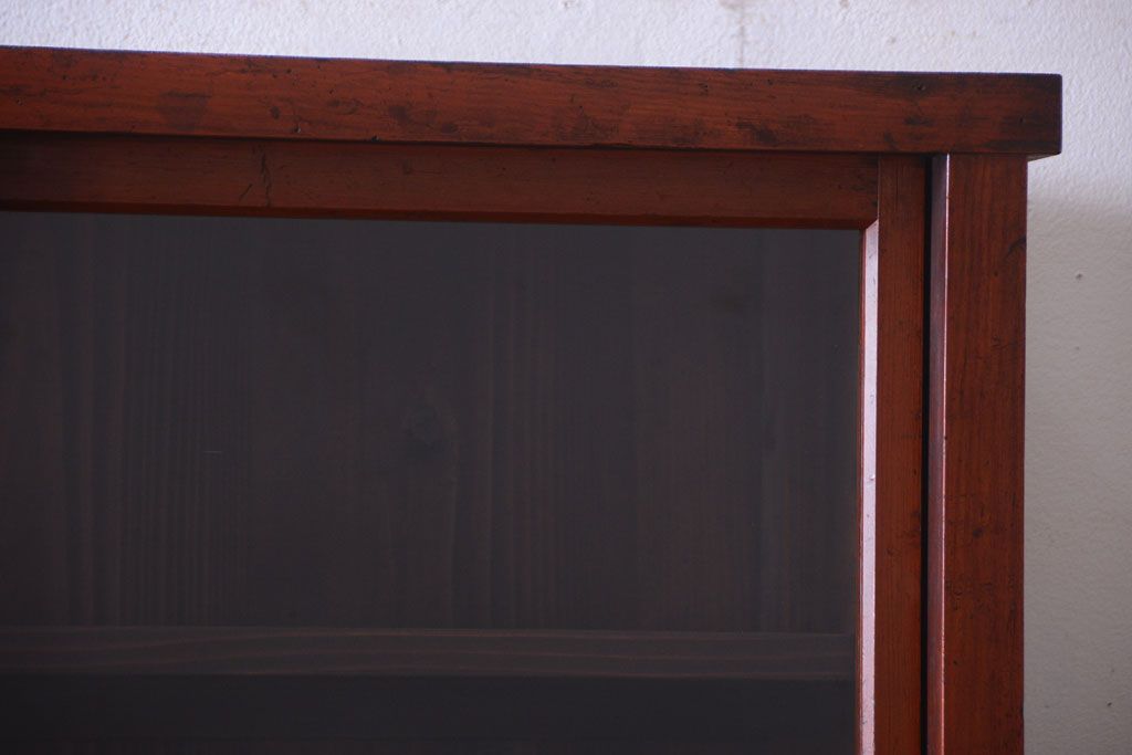 アンティーク家具　和製アンティーク　大正　4枚引き戸の檜材製重ね収納棚(戸棚)