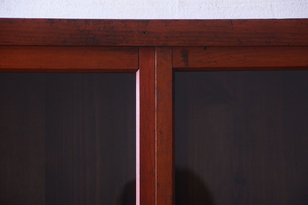 アンティーク家具　和製アンティーク　大正　4枚引き戸の檜材製重ね収納棚(戸棚)