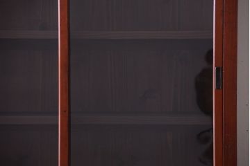 アンティーク家具　和製アンティーク　大正　4枚引き戸の檜材製重ね収納棚(戸棚)