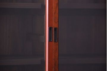 アンティーク家具　和製アンティーク　大正　4枚引き戸の檜材製重ね収納棚(戸棚)