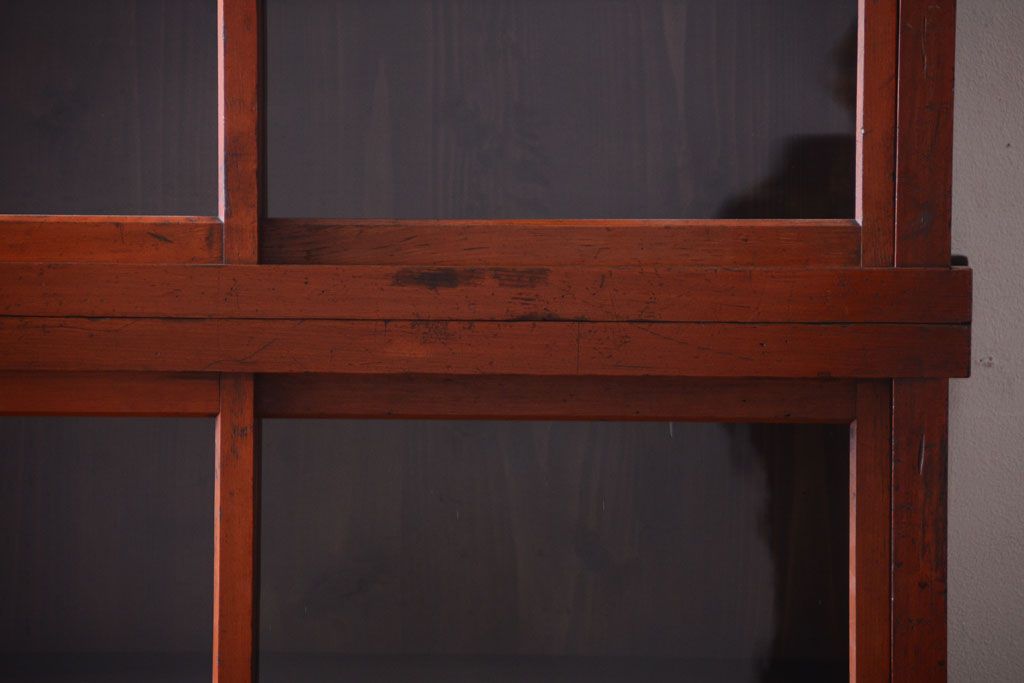 アンティーク家具　和製アンティーク　大正　4枚引き戸の檜材製重ね収納棚(戸棚)