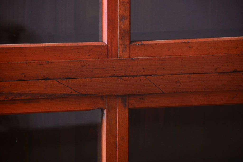 アンティーク家具　和製アンティーク　大正　4枚引き戸の檜材製重ね収納棚(戸棚)