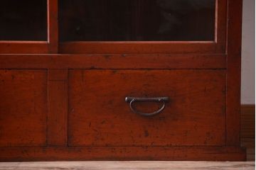 アンティーク家具　和製アンティーク　大正　4枚引き戸の檜材製重ね収納棚(戸棚)