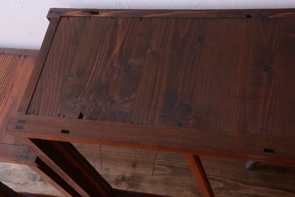 アンティーク家具　和製アンティーク　大正　4枚引き戸の檜材製重ね収納棚(戸棚)