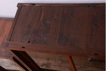 アンティーク家具　和製アンティーク　大正　4枚引き戸の檜材製重ね収納棚(戸棚)