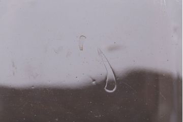 アンティーク雑貨　昭和レトロ　蓋付き!アンティークのガラス瓶(ビン)2個セット