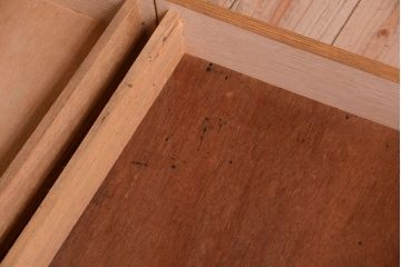 ヴィンテージ家具　ビンテージ　天板・引き出し前板オーク材の古い鉄脚テーブル(平机)