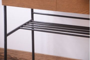 ヴィンテージ家具　ビンテージ　天板・引き出し前板オーク材の古い鉄脚テーブル(平机)