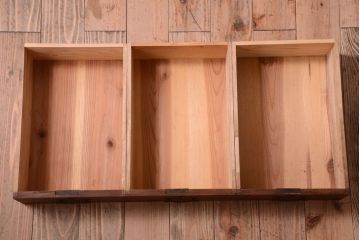 アンティーク家具　和製アンティーク　モールガラス入り!古い木の衣装箪笥ローボード