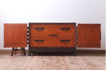 アンティーク家具　古民具・骨董　明治期　脚付き!観音箪笥ローボード(衣装箪笥)