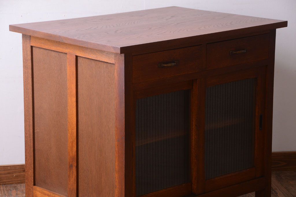 アンティーク家具　和製アンティーク　古い木の銀モールガラス戸カウンターテーブル